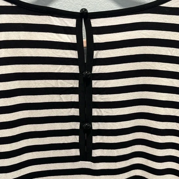 Joseph Ribkoff blouse - Picture 5 of 6